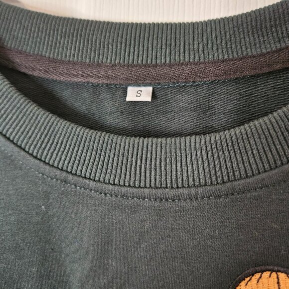 Halloween Sweatshirt Womens Small Green Spooky Season Embroidered Ghost Pumpkin - Picture 4 of 6
